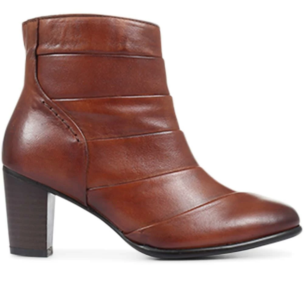 Pavers Heeled Ankle Boots - VIROL32005 / 318 898 7 Pavers Heeled Ankle Boots - VIROL32005 / 318 898