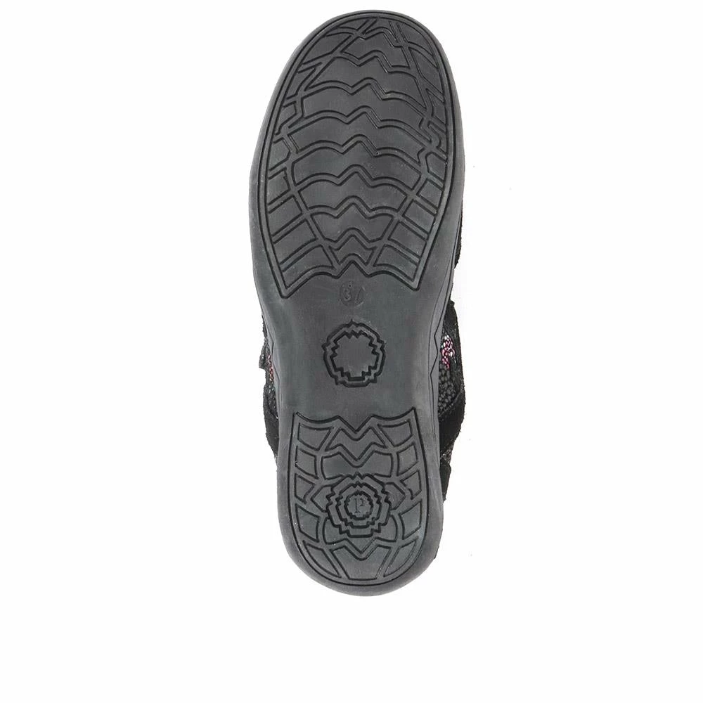 Pavers Lightweight Mary-Jane Ladies Trainers - BRK33019 / 319 642 7 Pavers Lightweight Mary-Jane Ladies Trainers - BRK33019 / 319 642