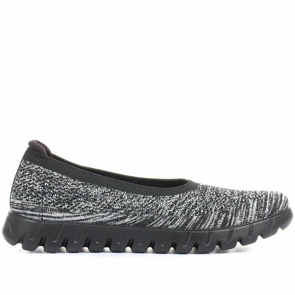 Fly Flot Wide Fit Slip-On Sneakers / 319 559 3 Fly Flot Wide Fit Slip-On Sneakers / 319 559