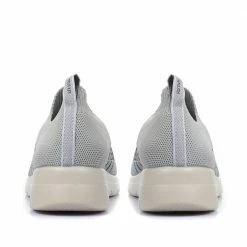 Fly Flot Wide Fit Lightweight Slip On Sneakers / 319 578