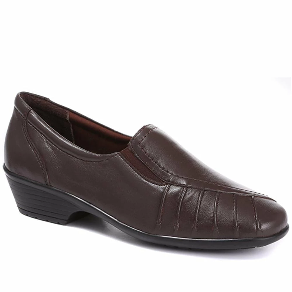 Pavers Wide Fit Leather Slip On With Pinched Stitch Strip - KEMP1800 / 145 950 6 Pavers Wide Fit Leather Slip On With Pinched Stitch Strip - KEMP1800 / 145 950