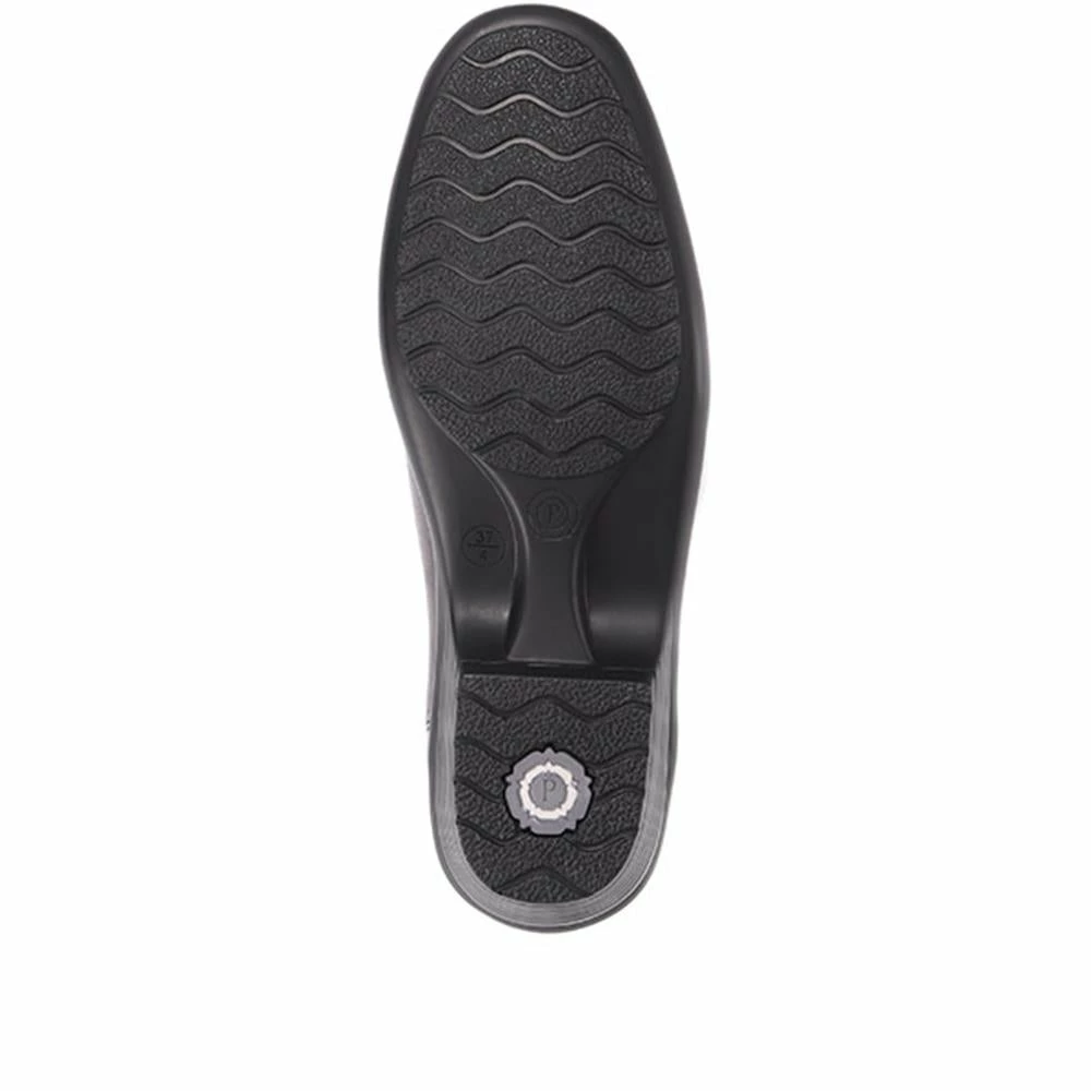 Pavers Wide Fit Leather Slip On With Pinched Stitch Strip - KEMP1800 / 145 950 22 Pavers Wide Fit Leather Slip On With Pinched Stitch Strip - KEMP1800 / 145 950