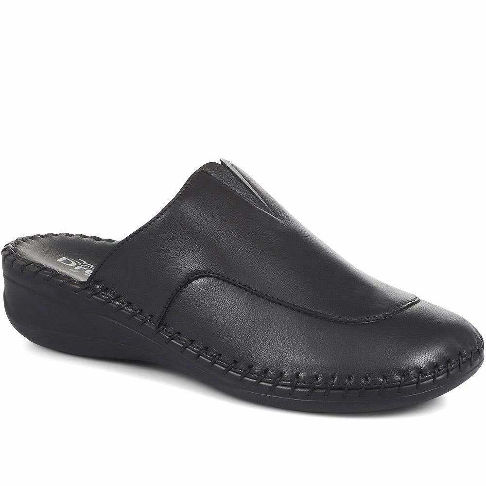 Fly Flot Women's Black Leather Slip On Clogs - KEM33001 / 319 780 / 319 780 Shoes 1 Fly Flot Women's Black Leather Slip On Clogs - KEM33001 / 319 780 / 319 780 Shoes