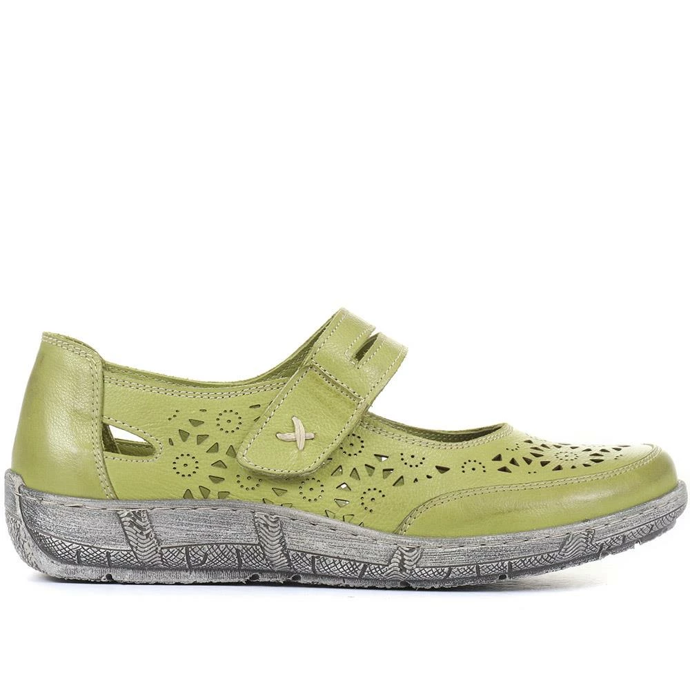 Pavers Wide Fit Leather Mary Jane Shoes - LUCK33019 / 320 056 8 Pavers Wide Fit Leather Mary Jane Shoes - LUCK33019 / 320 056