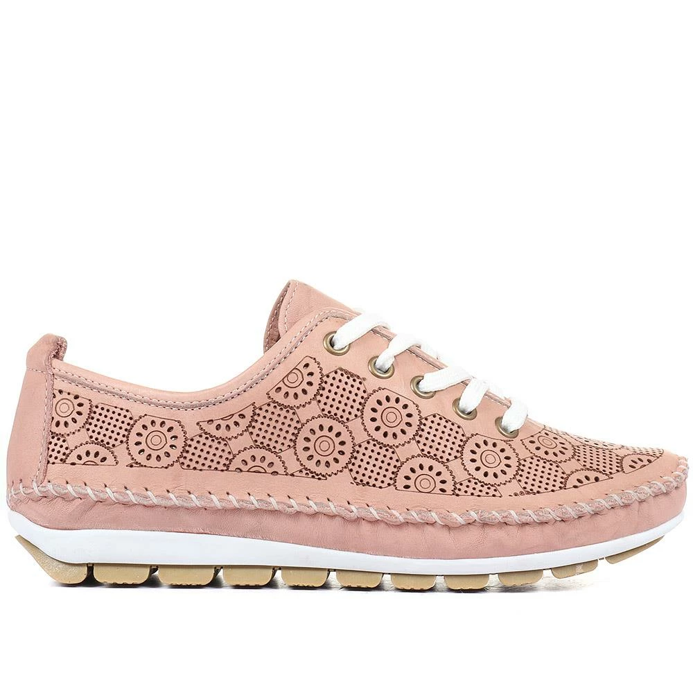 Pavers Wide Fit Leather Lace-Up Trainers - SIMIN33001 / 320 597 3 Pavers Wide Fit Leather Lace-Up Trainers - SIMIN33001 / 320 597