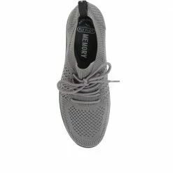 Fly Flot Lace-Up Sneakers / 318 572 35 Fly Flot Lace-Up Sneakers / 318 572