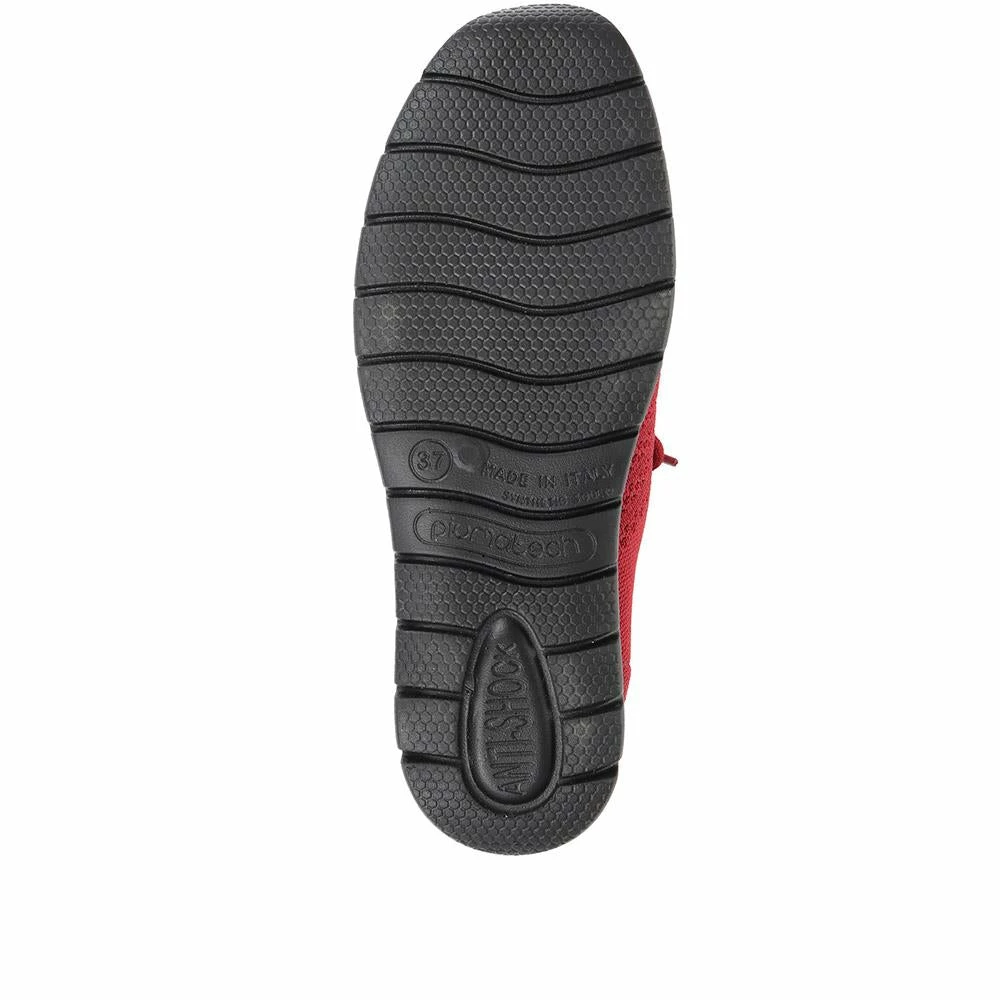 Fly Flot Lace-Up Sneakers / 318 572 21 Fly Flot Lace-Up Sneakers / 318 572