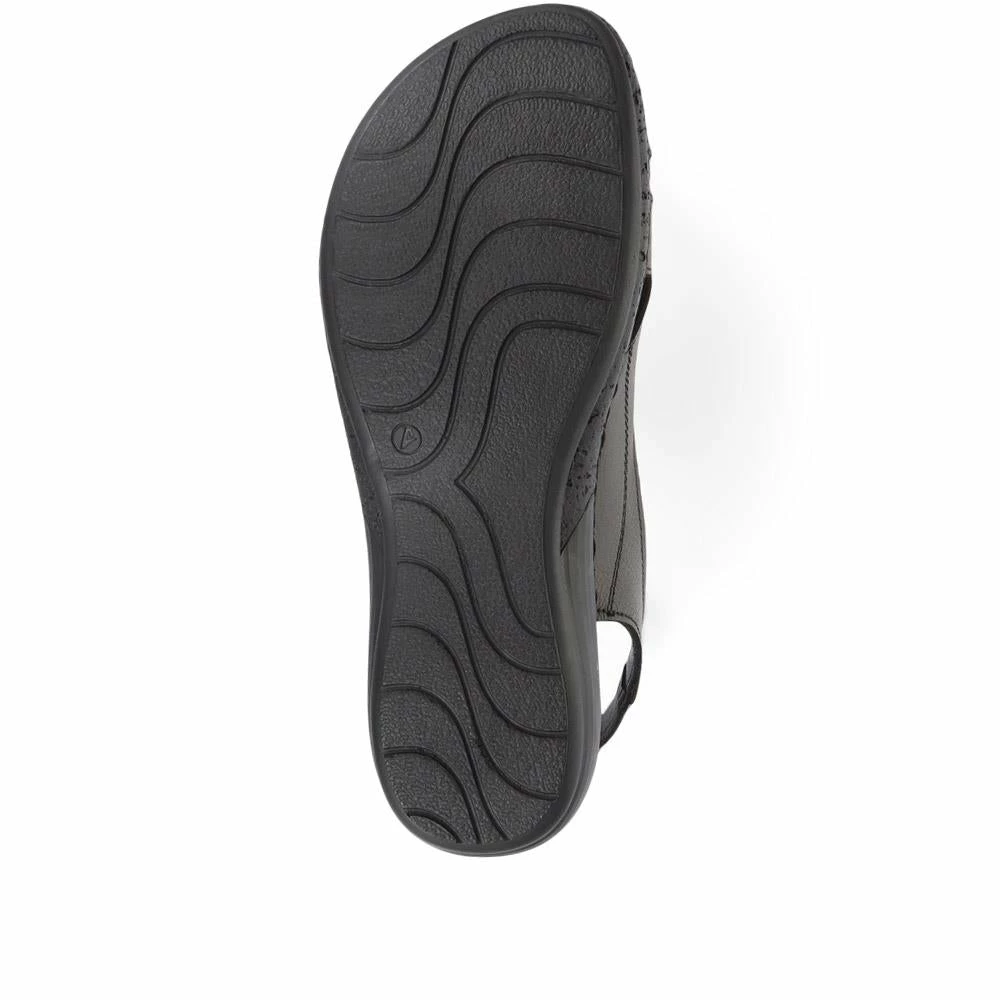 Pavers Ladies White Leather Summer Sandals - LUCK33023 / 320 590 / 320 590 14 Pavers Ladies White Leather Summer Sandals - LUCK33023 / 320 590 / 320 590