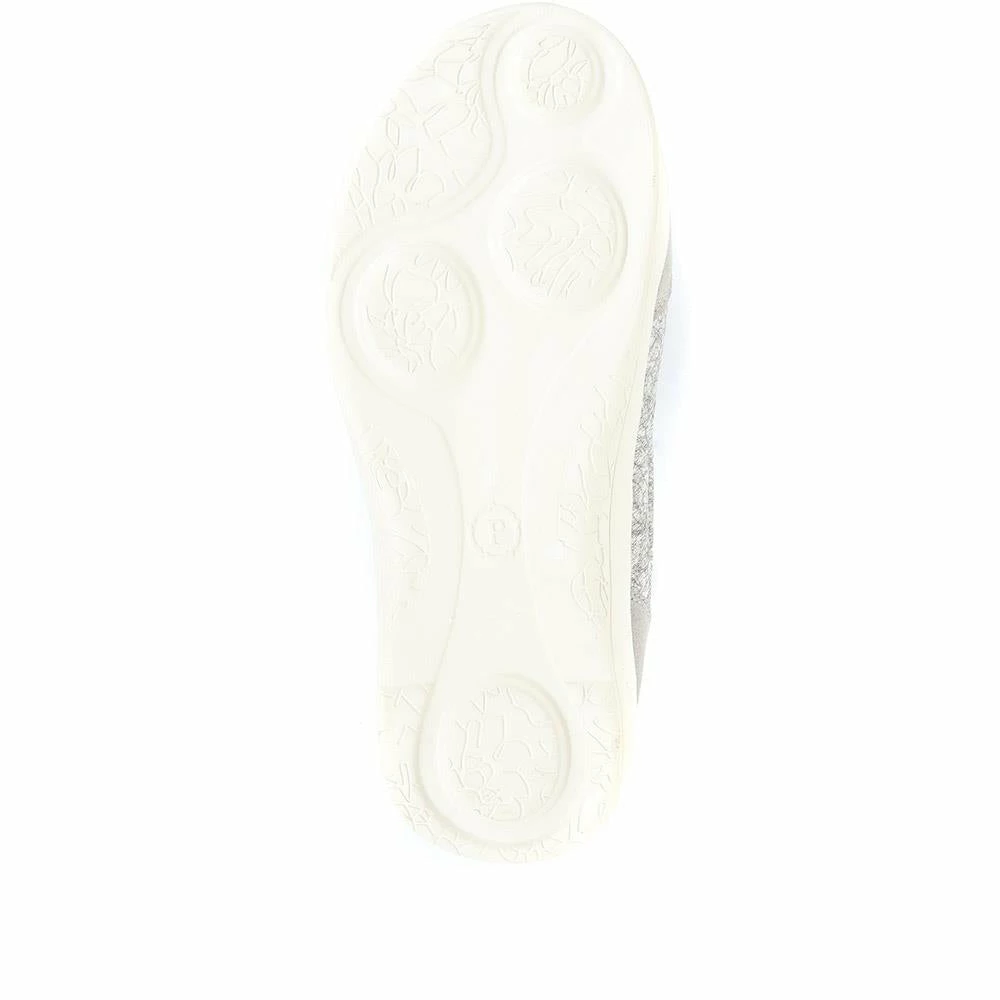 Pavers Wide Fit Slip-On Trainer Pumps - BRK33049 / 320 627 16 Pavers Wide Fit Slip-On Trainer Pumps - BRK33049 / 320 627