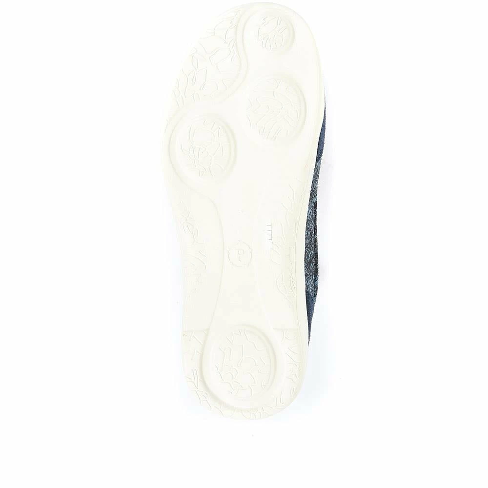 Pavers Wide Fit Slip-On Trainer Pumps - BRK33049 / 320 627 32 Pavers Wide Fit Slip-On Trainer Pumps - BRK33049 / 320 627