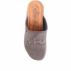 Fly Flot Shoes Red Embroidered Mule Clogs - FLY34047 / 320 223 / 320 223