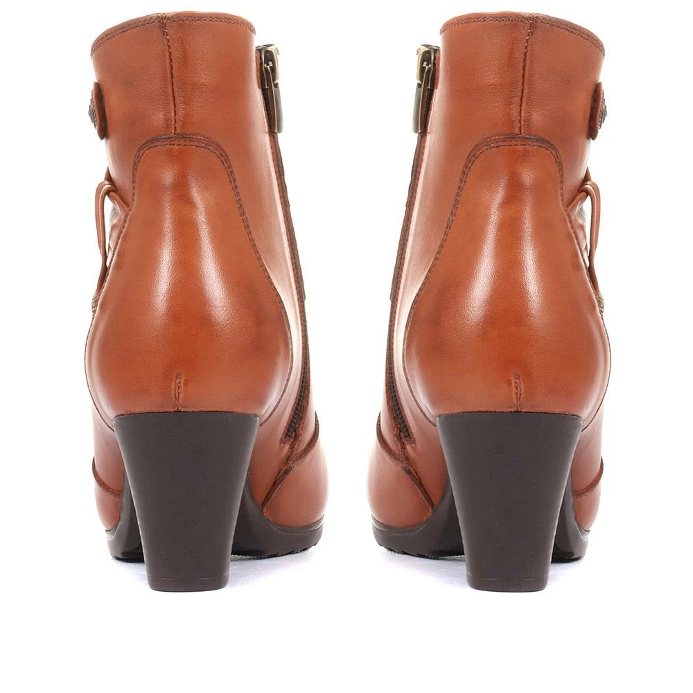 Pavers Leather Stacked Heel Ankle Boot - VED34003 / 320 367 / 320 367 14 Pavers Leather Stacked Heel Ankle Boot - VED34003 / 320 367 / 320 367