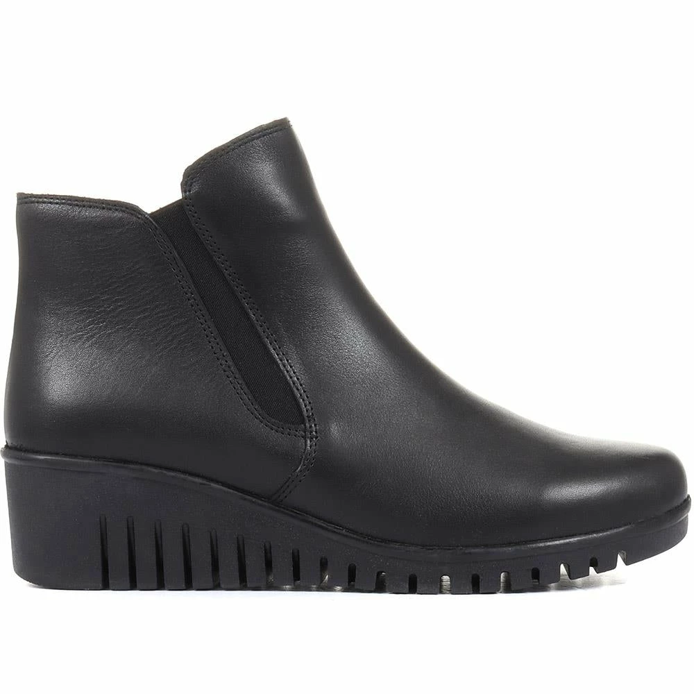 Pavers Wedge Leather Chelsea Boots - ESFA34001 / 320 576 12 Pavers Wedge Leather Chelsea Boots - ESFA34001 / 320 576