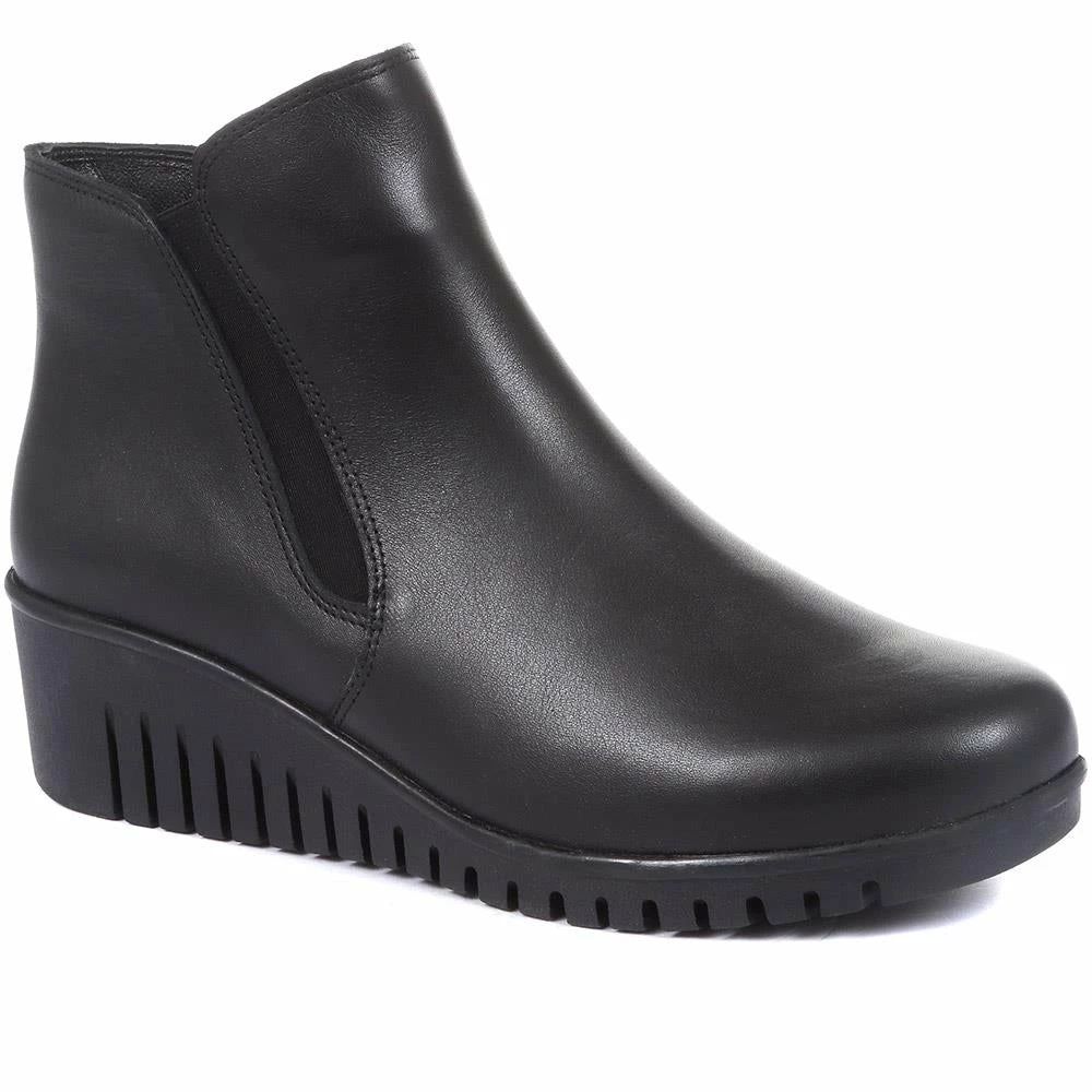 Pavers Wedge Leather Chelsea Boots - ESFA34001 / 320 576 11 Pavers Wedge Leather Chelsea Boots - ESFA34001 / 320 576