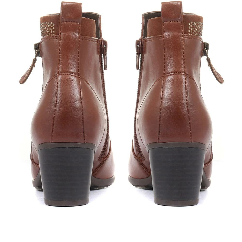 Pavers Low Heel Ankle Boots - JANSP34011 / 320 292 8 Pavers Low Heel Ankle Boots - JANSP34011 / 320 292