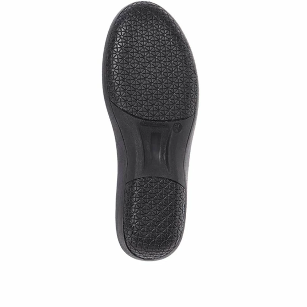 Pavers Stretch Fit Slippers - PLU1501 / 125 054 Wide Fit 18 Pavers Stretch Fit Slippers - PLU1501 / 125 054 Wide Fit