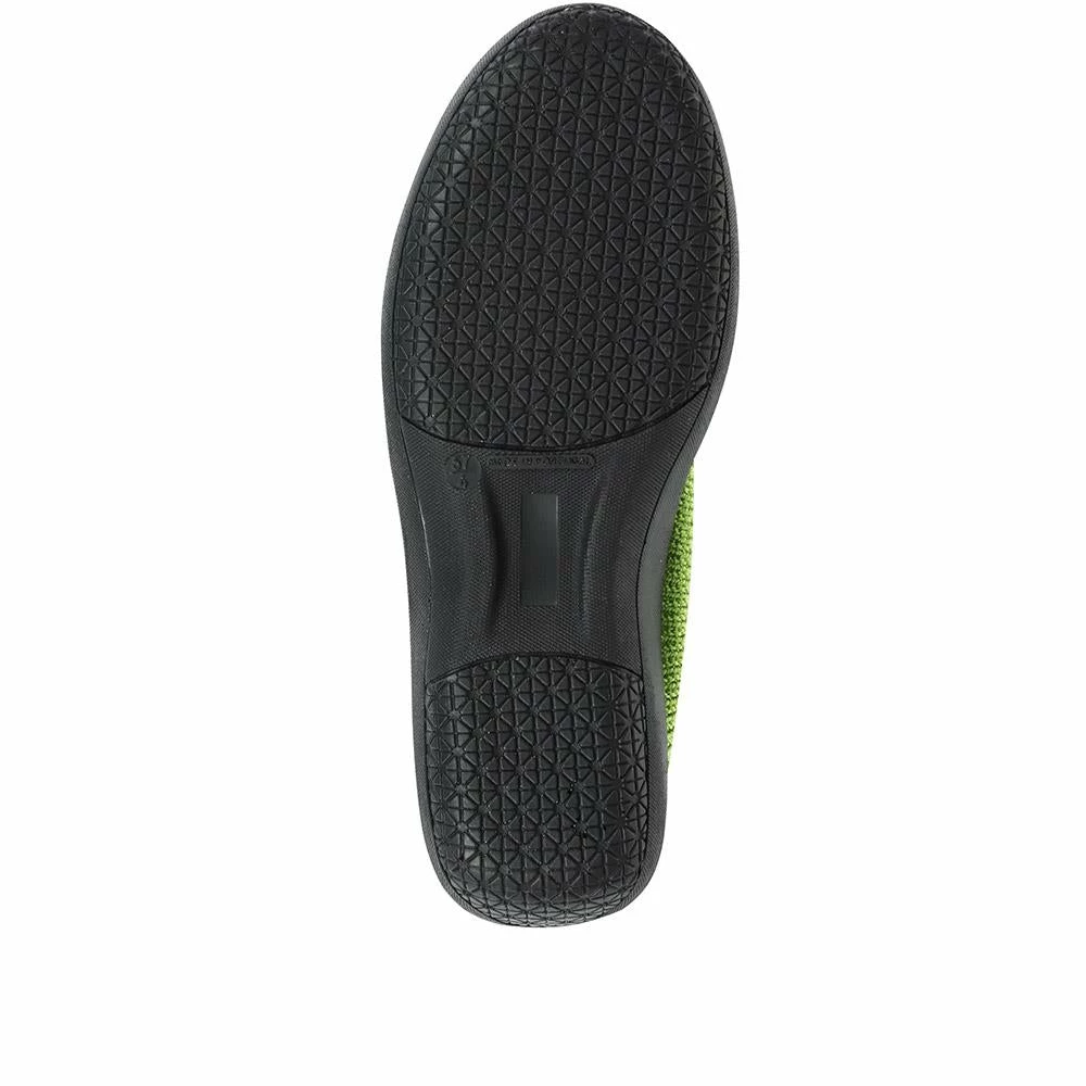 Pavers Stretch Fit Slippers - PLU1501 / 125 054 Wide Fit 38 Pavers Stretch Fit Slippers - PLU1501 / 125 054 Wide Fit