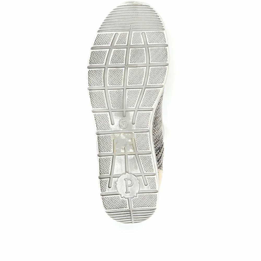 Pavers Wide Fit Ladies' Round Toe Pump / 319 891 16 Pavers Wide Fit Ladies' Round Toe Pump / 319 891