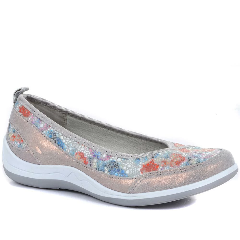 Pavers Leather Slip-On Pump - BRK33027 / 319 648 1 Pavers Leather Slip-On Pump - BRK33027 / 319 648